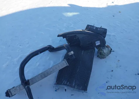 2023 Lincoln Corsair Standard z USA, uszkodzony, nr VIN 5LMCJ1DA6PUL25847